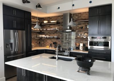 unadjusted non-raw kitchen island countertop